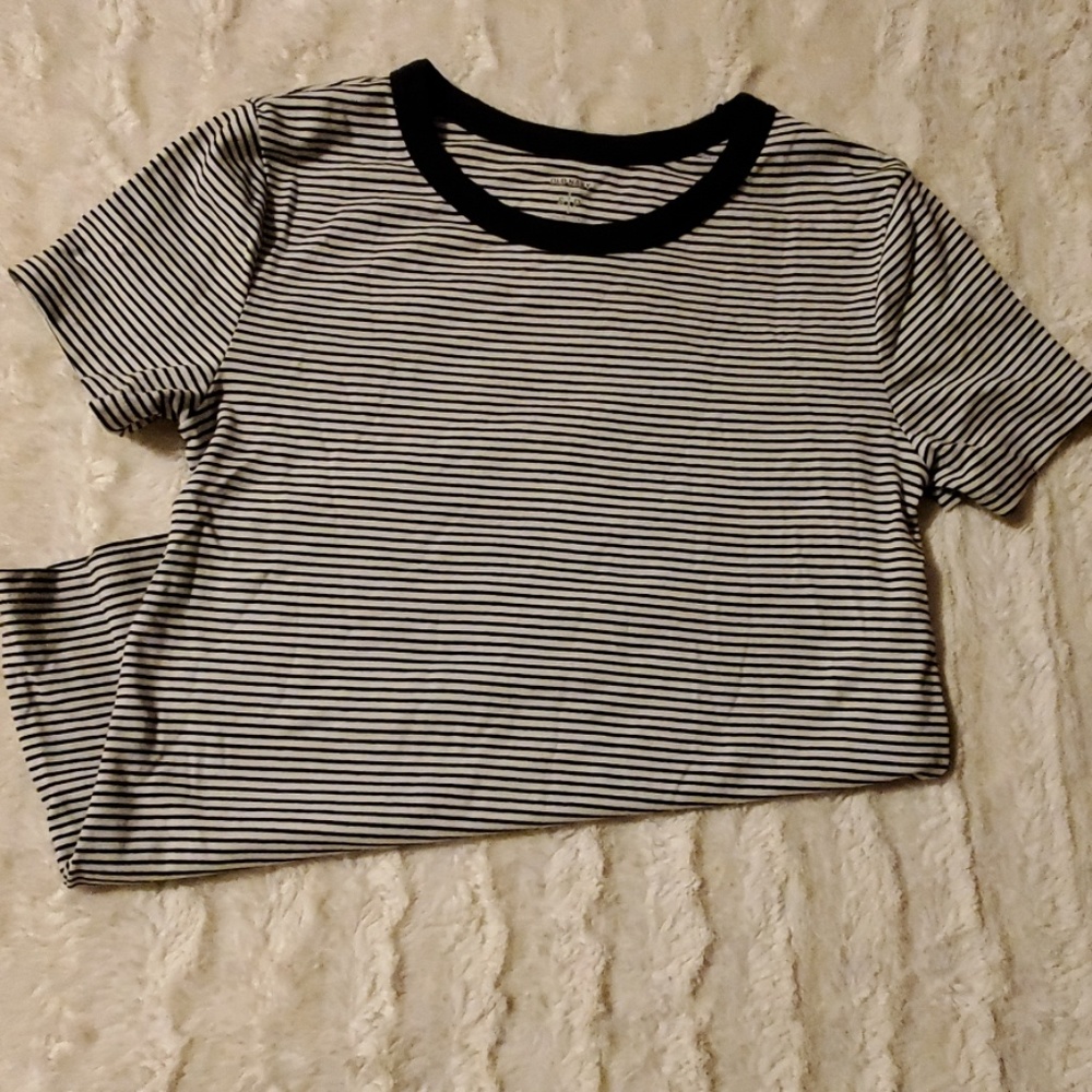 Size small black/white stripped tee